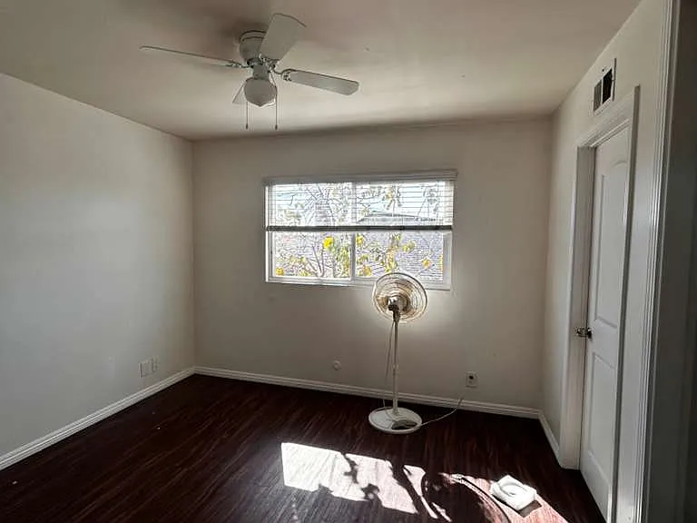 Moneta Ave — Photo 3