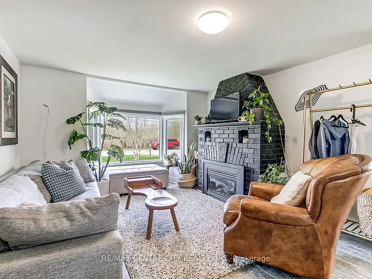 339 Catherine St — Photo 7