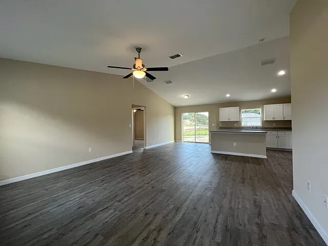 13669 SW 113th Pl — Photo 4