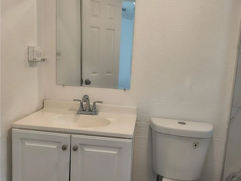 3343-3347 Dora St #3343B — Photo 5