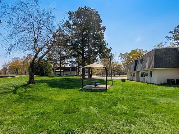 5th image of 203 Ramblewood Dr #48
