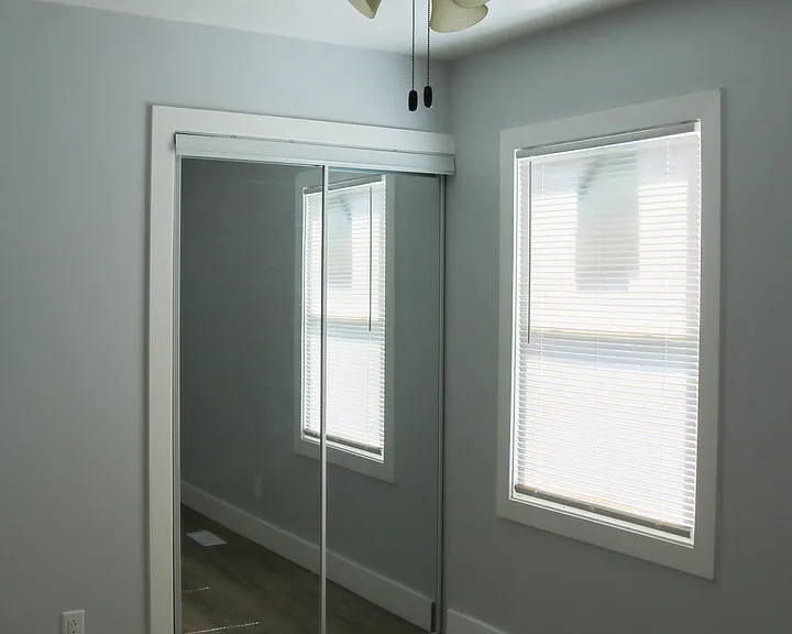 22407 Strassburg Ave — Photo 12