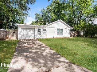 1151 Chippewa Cir, Carpentersville, IL 60110