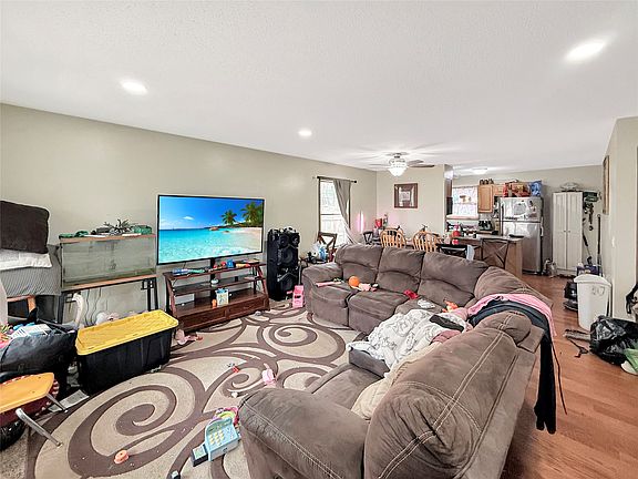 3rd image of 2915 3rd St