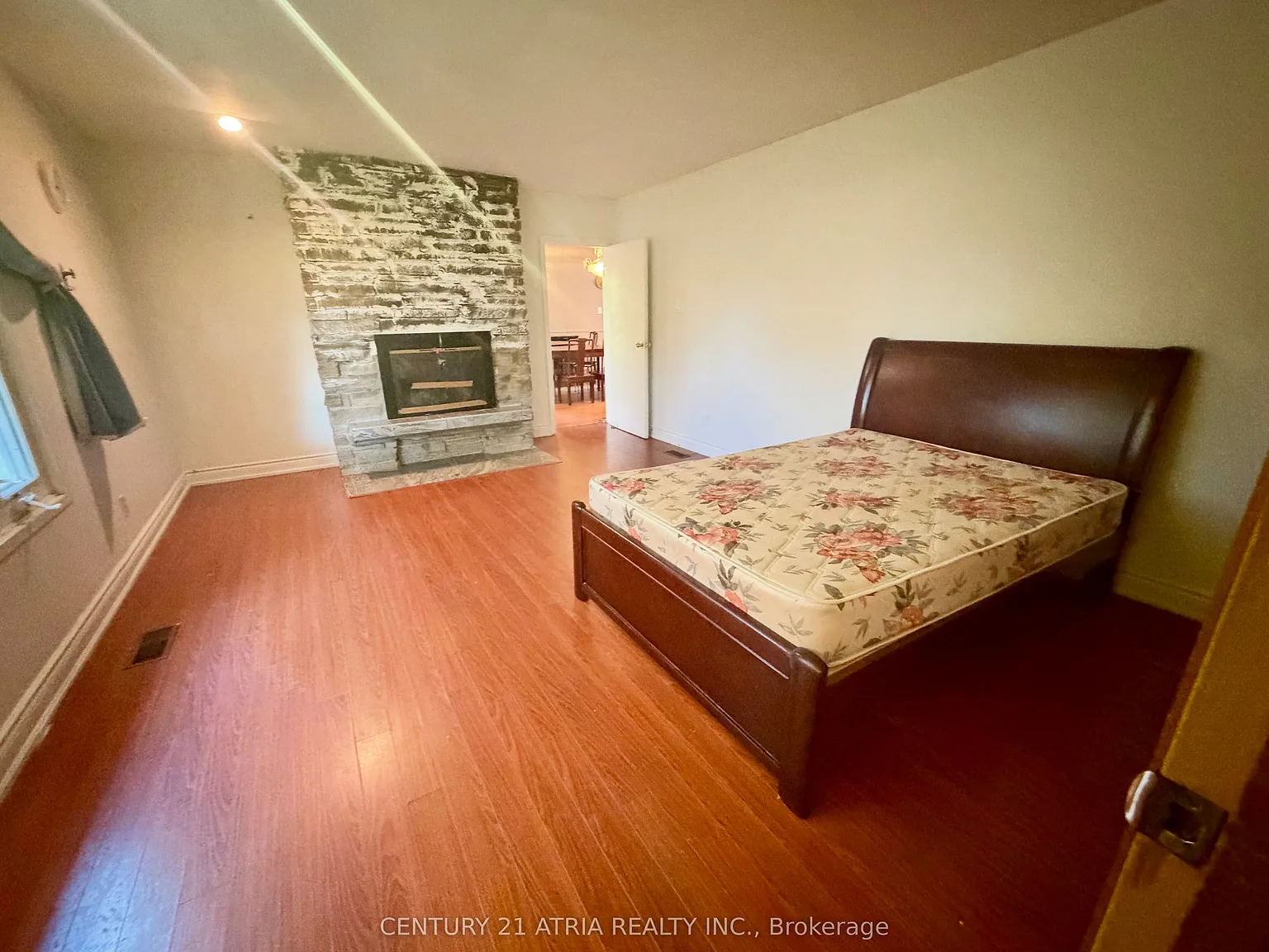 4 bed, $3,100 — Photo 4