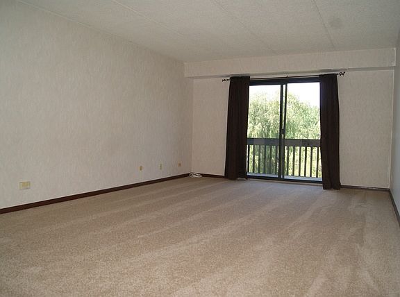 2nd image of 444 Redondo Dr APT 307