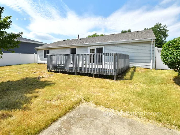 3224 Windsor Ln — Photo 9