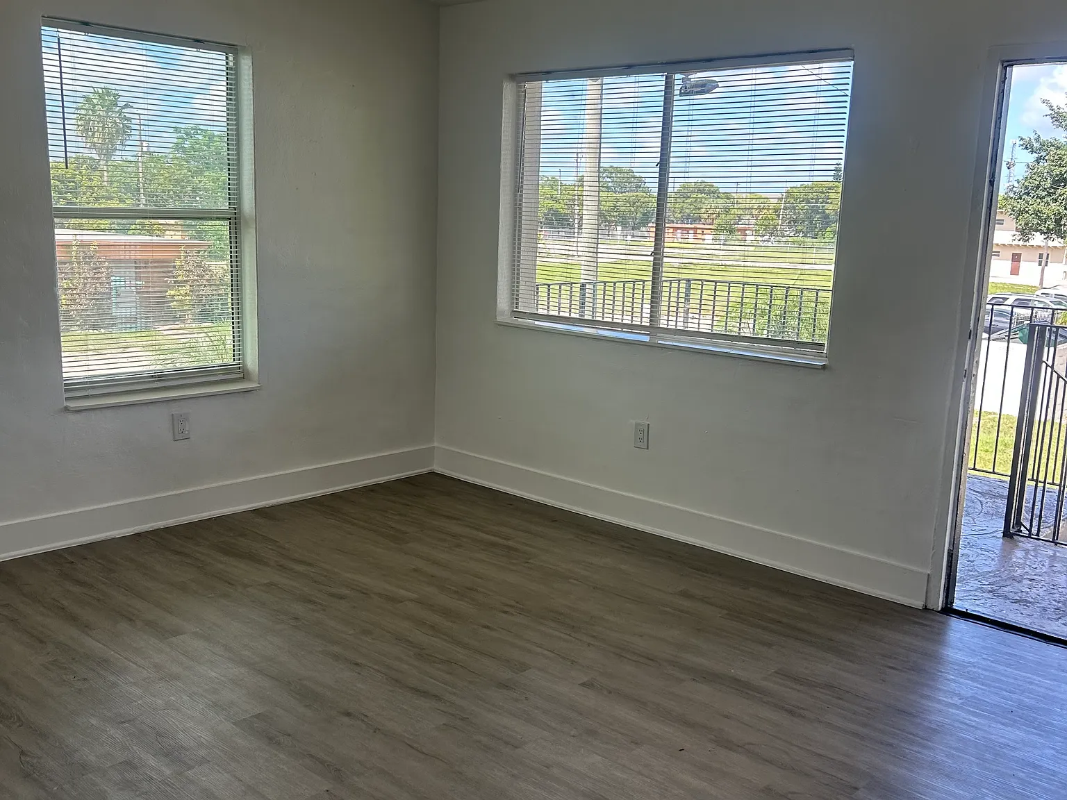 1 bed, 550 sqft, $1,400 — Photo 2