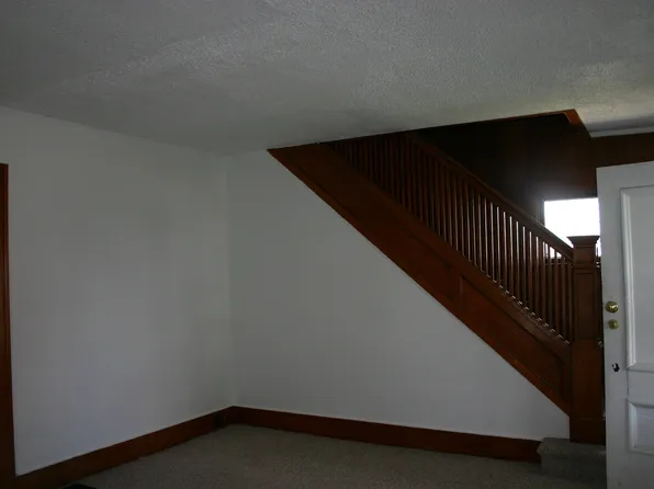 165 Cadillac St, Pontiac, MI 48342