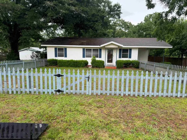 109 Morgan St, Opp, AL 36467