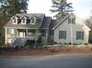 6733 Coopers Hawk Rd, Klamath Falls, OR 97601