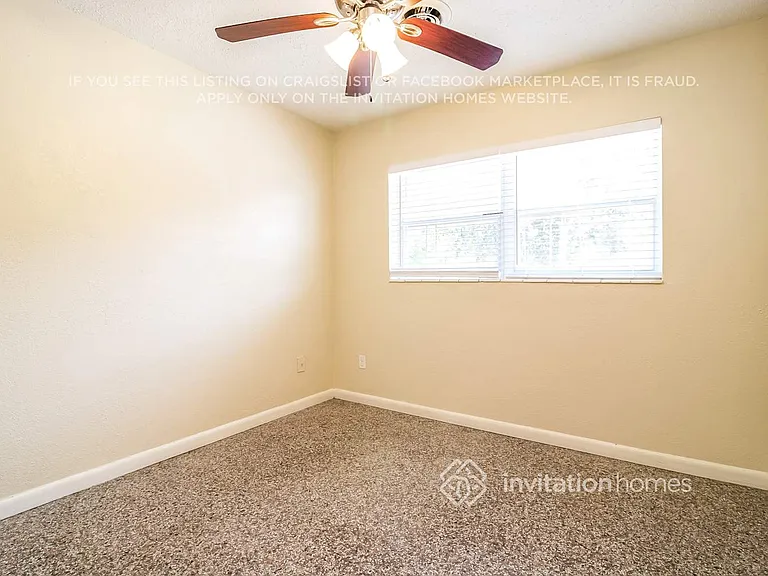1546 Peruvian Ln — Photo 12