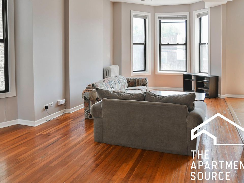 1st image of 2202 W Belmont Ave #2T