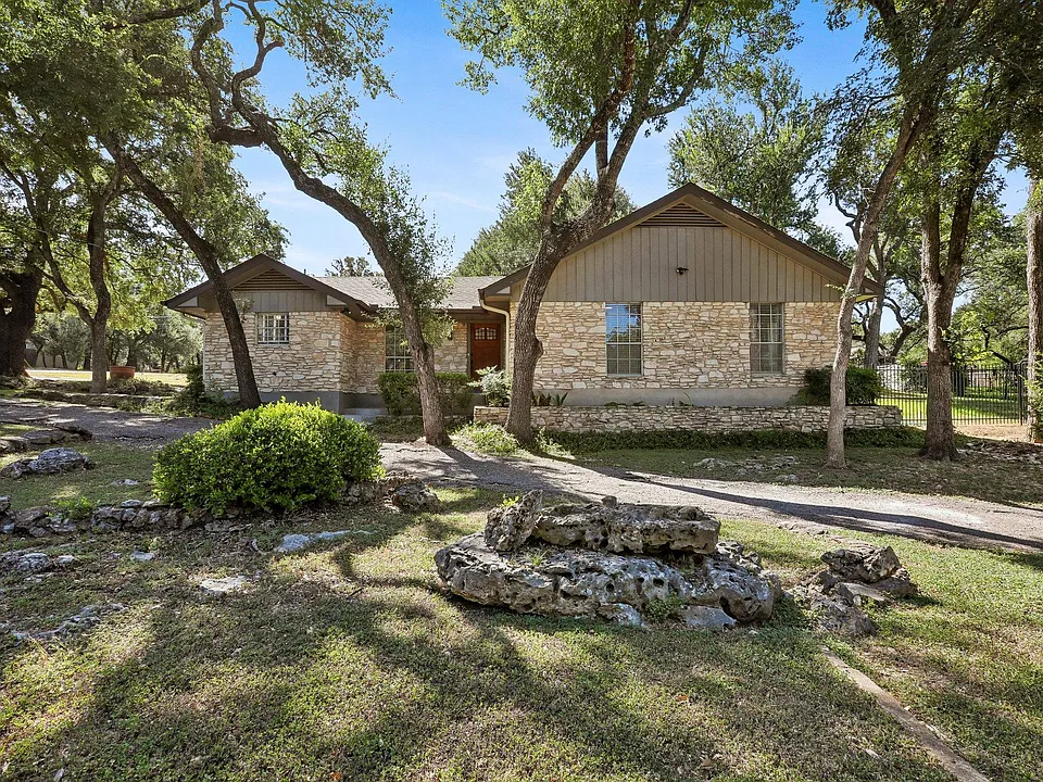 10903 Mellow Ln
