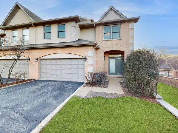 1541 Ammer Rd, Glenview, IL 60025