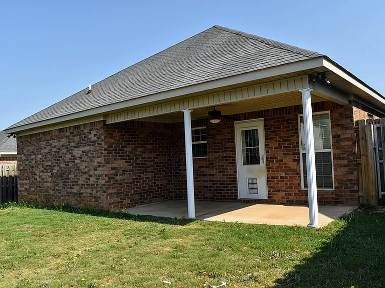 1074 Grove Landing Ln — Photo 6