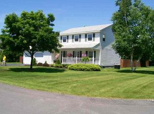 11 Bossi Ln, Schenectady, NY 12303