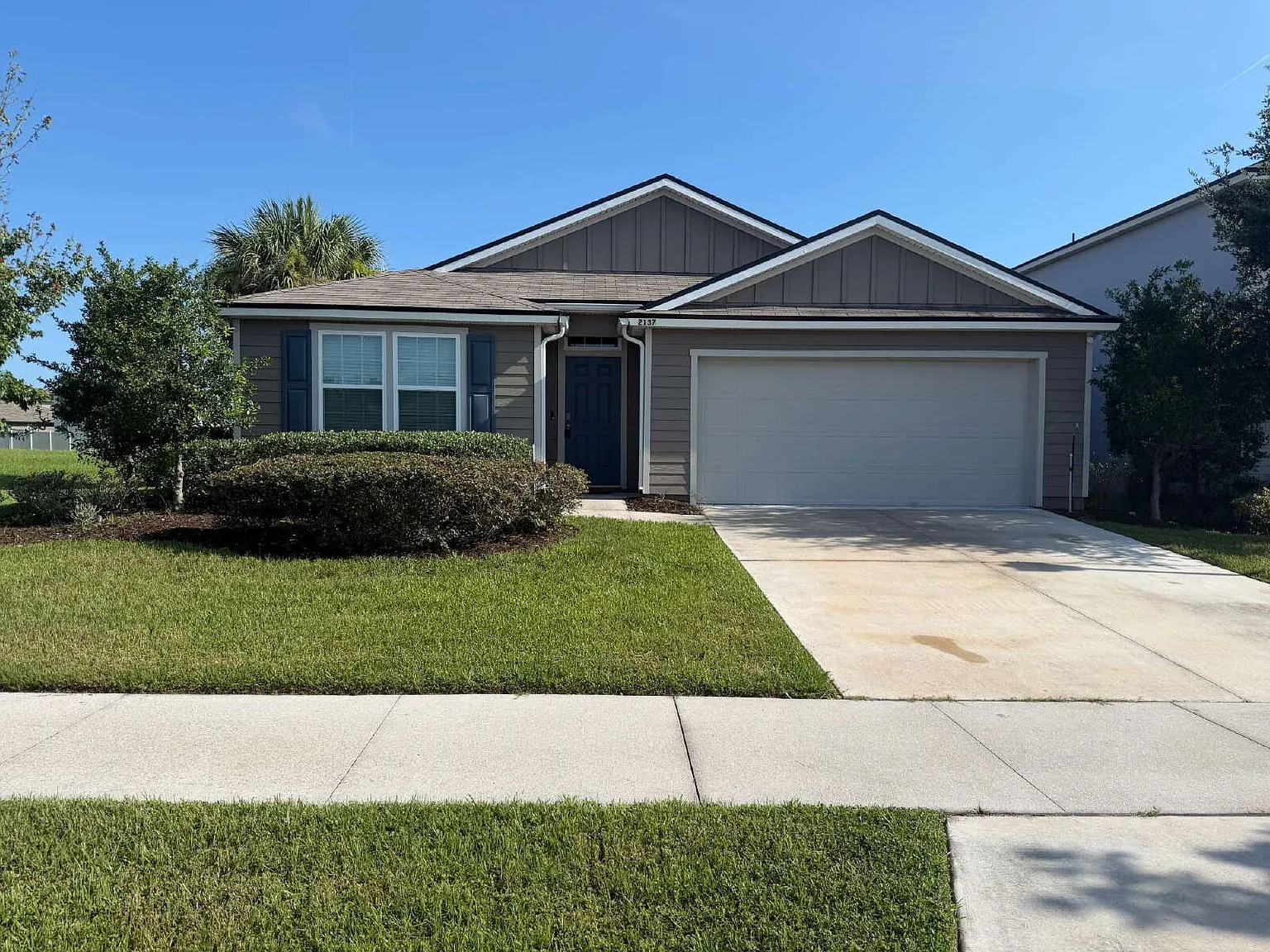 4 bed, 2.0 bath, $2,100 — Photo 2