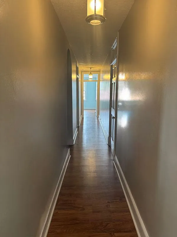 2 bed, 1.0 bath, 1000 sqft, $1,800 — Photo 4