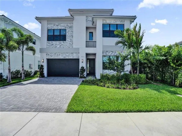9931 Rising Wing St, Palm Beach Gardens, FL 33412