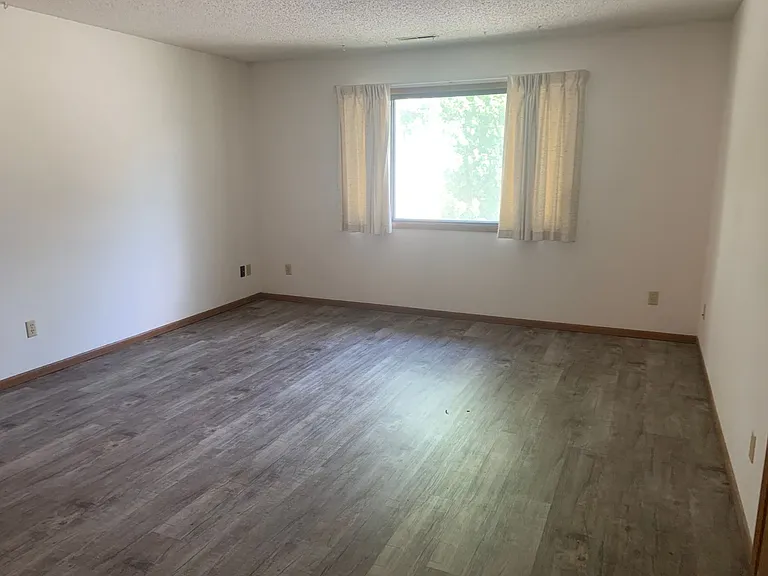 939 Boston Way — Photo 6