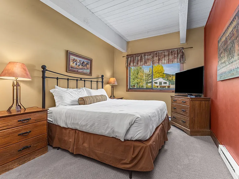 Ensuite Bedroom 1