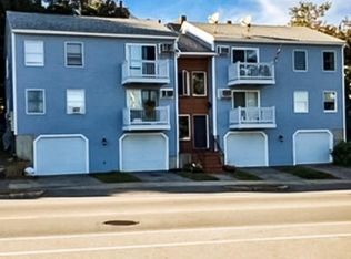 326 Main St APT 1, Gloucester, MA 01930