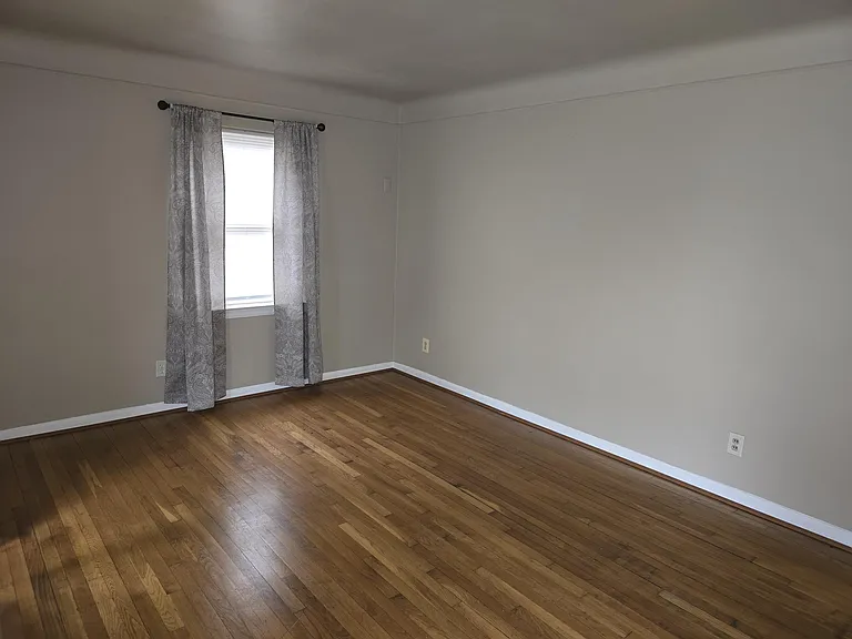 6109 Farmbrook St — Photo 10