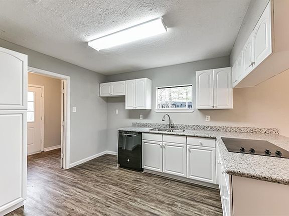 5th image of 22615 Coriander Dr