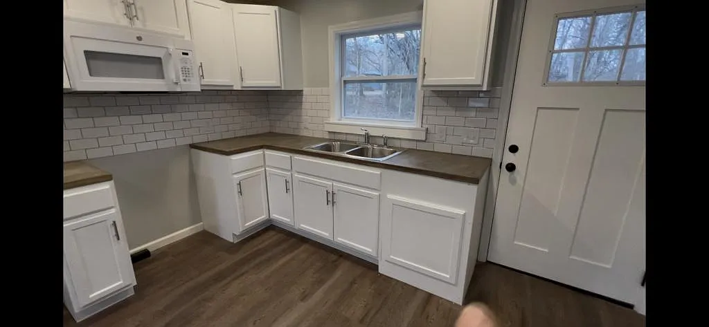 Building Photo - 309 Harrison Ave #9