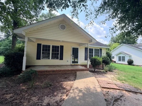 104 Brazington Ct, Greenwood, SC 29649
