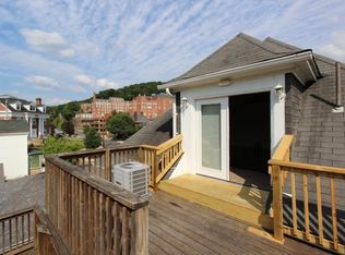 611 Blackburn Rd APT 3, Sewickley, PA 15143