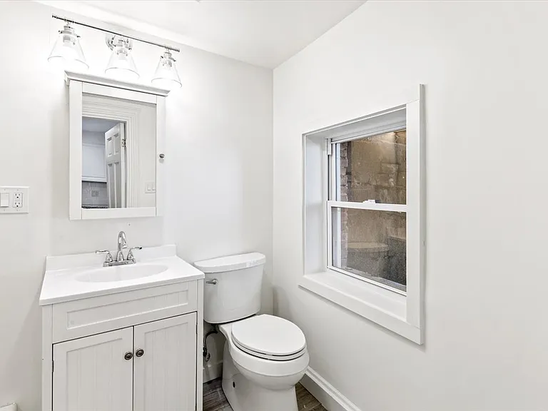301 Bunker Hill St #1 — Photo 8
