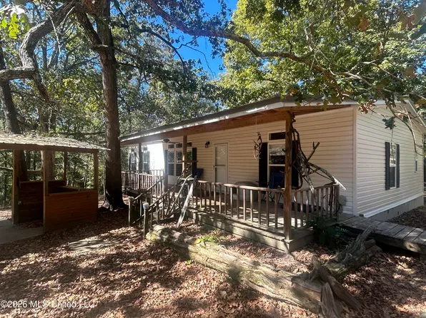 1312 Netterville Rd, Gloster, MS 39638