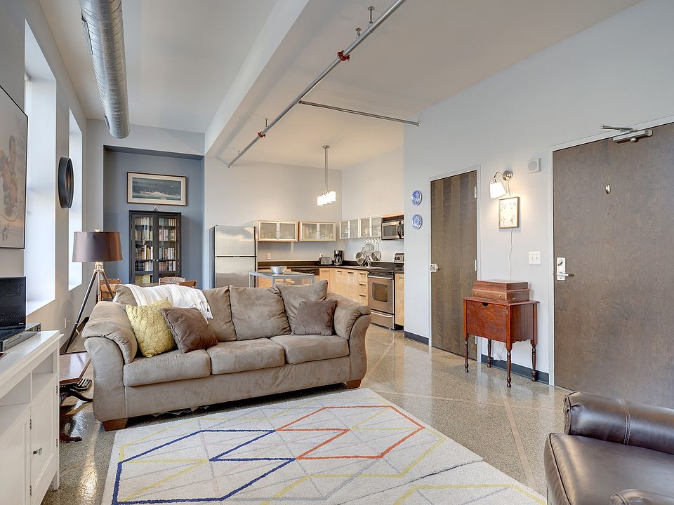 1st image of 350 Saint Peter St Unit 711
