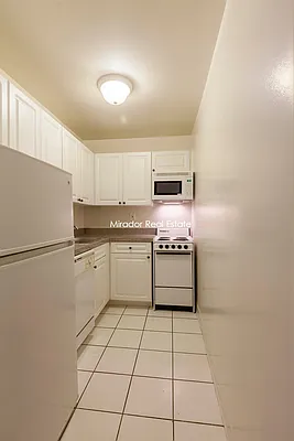 Rented by Mirador Real Estate | media 21