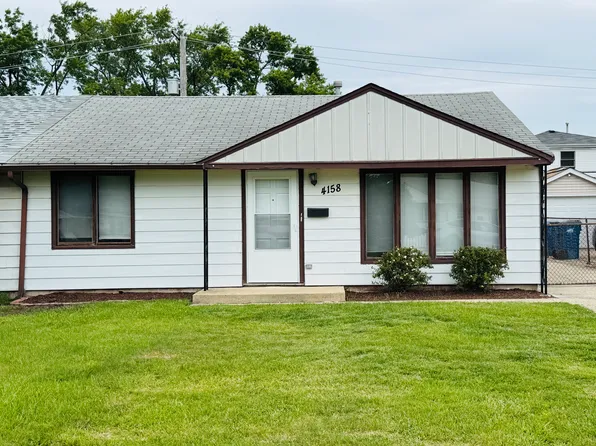 4158 W 90th Pl, Hometown, IL 60456