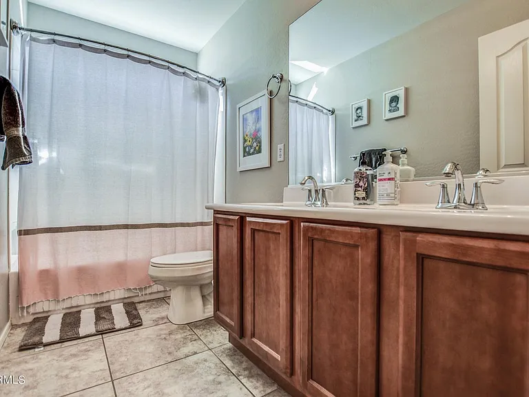 3245 E Morning Star Ln — Photo 23