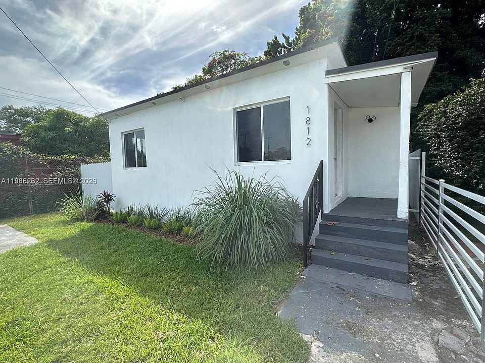 1st image of 1812 NW 64th St