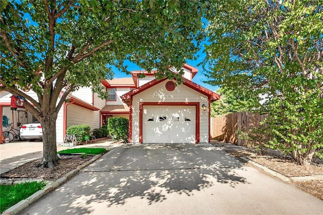 Building Photo - 7507 Kings Trl