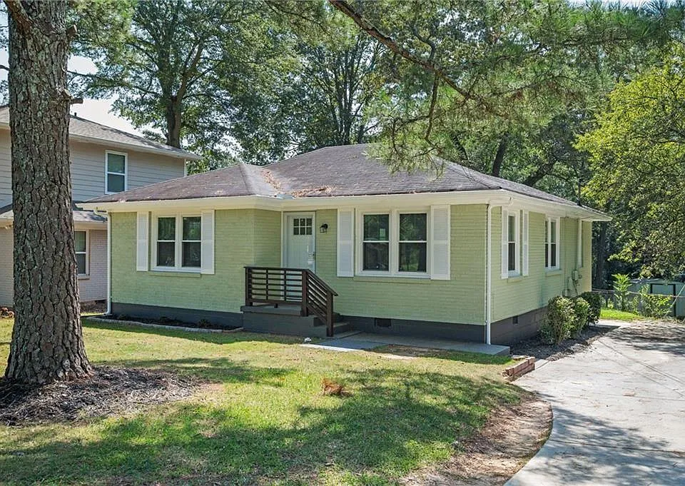 2823 McAfee Rd