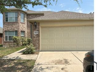 8925 Trailblazer Dr, Crossroads, TX 76227