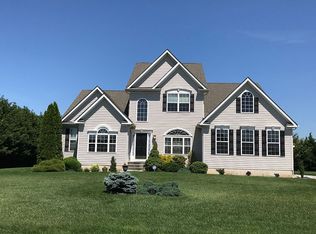 8227 Woods Edge Cir, Milford, DE 19963