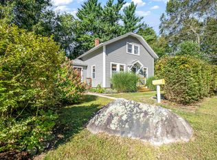 2 Arcola St, Dover, NH 03820