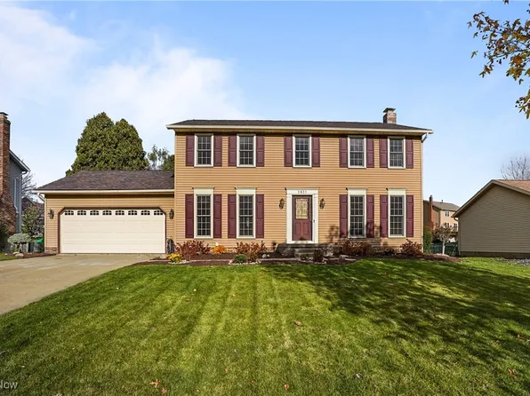 2831 Saybrooke Blvd, Stow, OH 44224