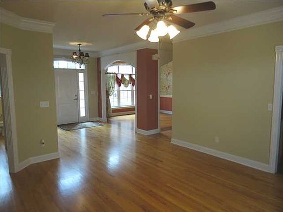 3rd image of 8265 Madison Ave
