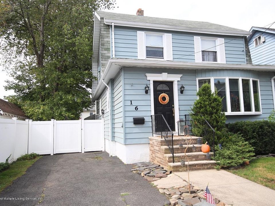 1st image of 16 Lockwood Pl