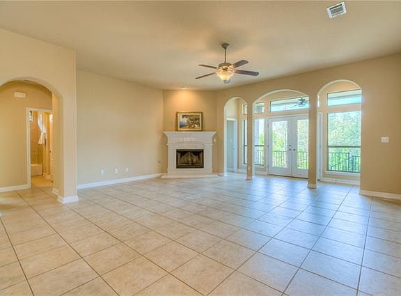 3rd image of 229 Bellagio Dr
