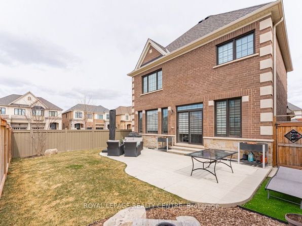 1409 Argall Ct, Milton, ON L9E 1L7