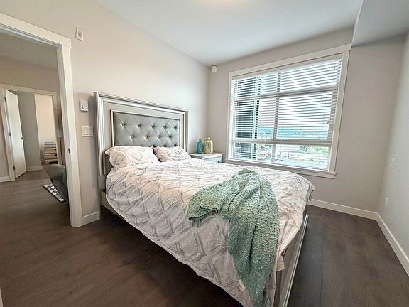 5th image of 45562 Airport Rd #403
